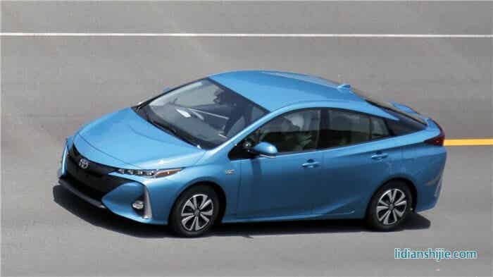 豐田混動(dòng)汽車(chē)
