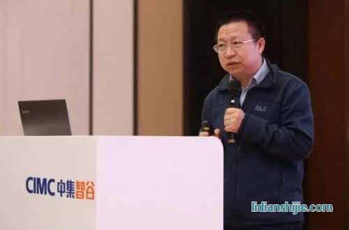 清華大學教授、清華汽車研究院院長陳全世教授從新能源的大環(huán)境到鋰電的全產(chǎn)業(yè)鏈發(fā)展做了詳盡的闡述